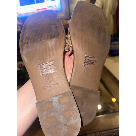 ⭐️ Women’s Steve Madden Beige woven Slide Sandals. Size 9 Vacation Resortwear - Picture 5 of 5